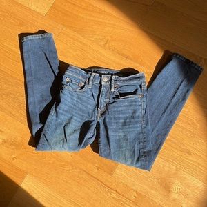 🦅 American Eagle Outfitters 🦅 Slim Straight Leg Denim size 26x28 Boys NWOT